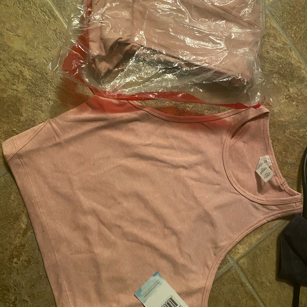 Matching crop workout set NWT